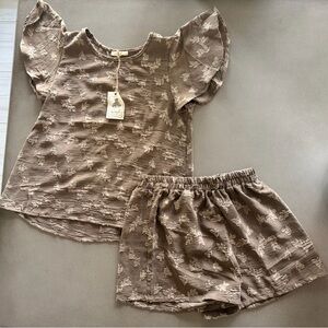Light Brown Two-Piece Easel Set — Taupe Floral Flutter Sleeve Top & Shorts | New